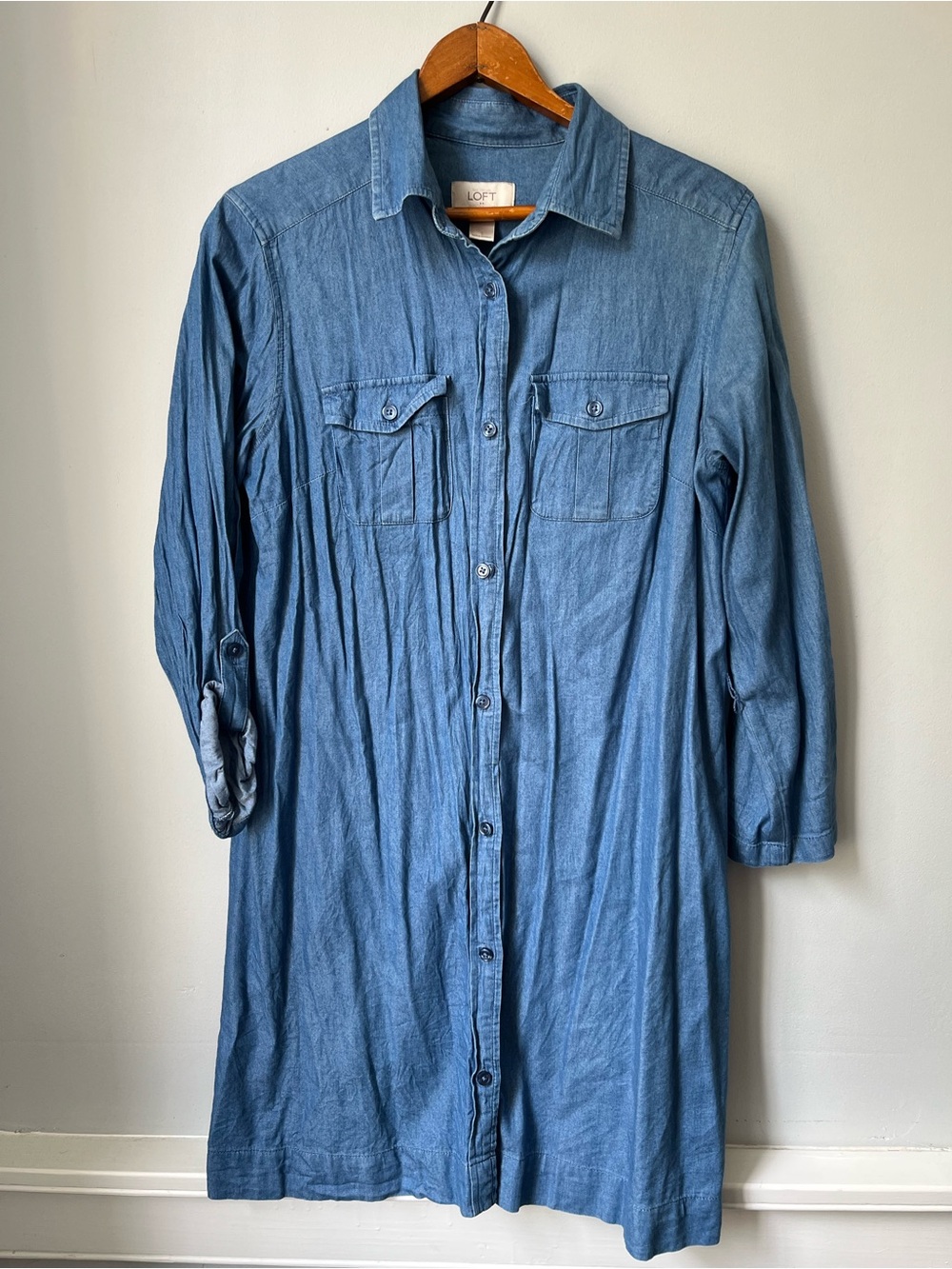 LOFT denim button-down dress Small Belt Missing‎